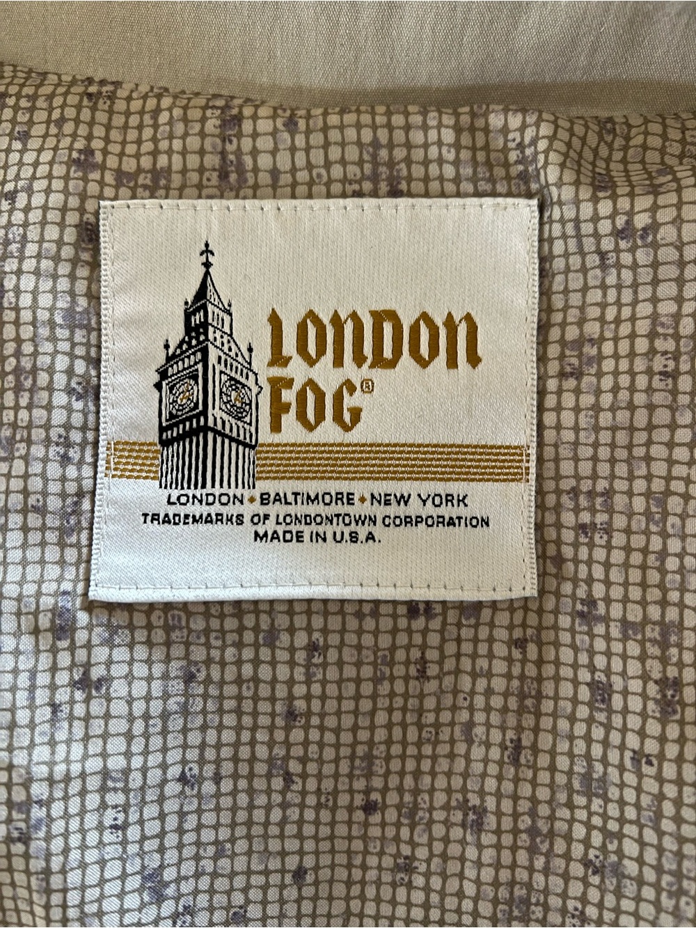 London Fog Women's Trench Coat in Light Taupe - Picture 3 of 4